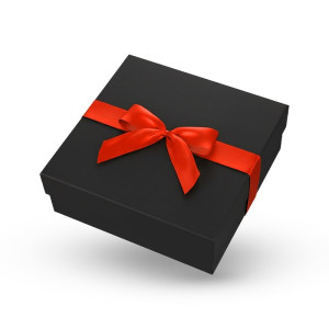 Dárková krabička s červenou mašlí